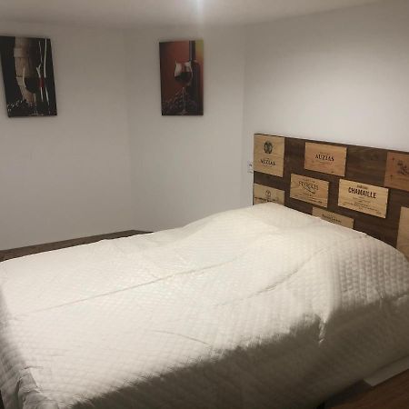 Le Mas De La Fontaine Apartment Armissan Bagian luar foto